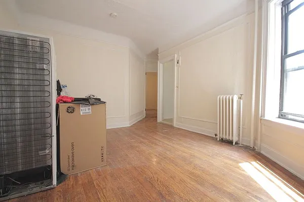 Rented by Your Vanity Realty | media 23