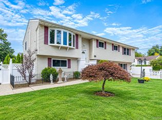 201 Overton Street, Deer Park, NY 11729
