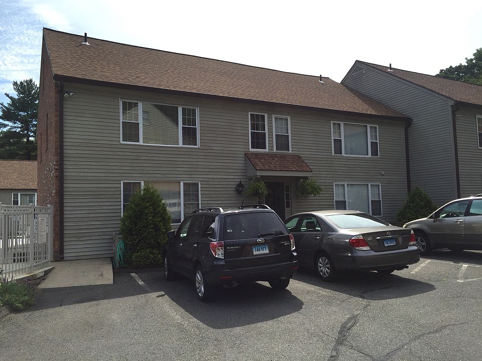 2nd image of 24 Village Walk