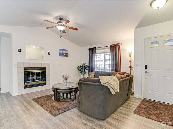 2nd image of 700 Kinwood Court SE