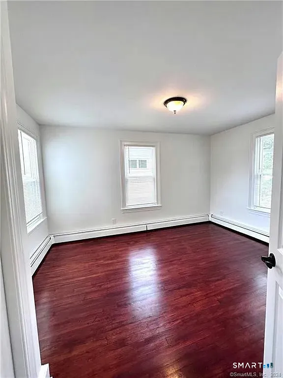 4 bed, 2.0 bath, 1763 sqft, $2,995 — Photo 4