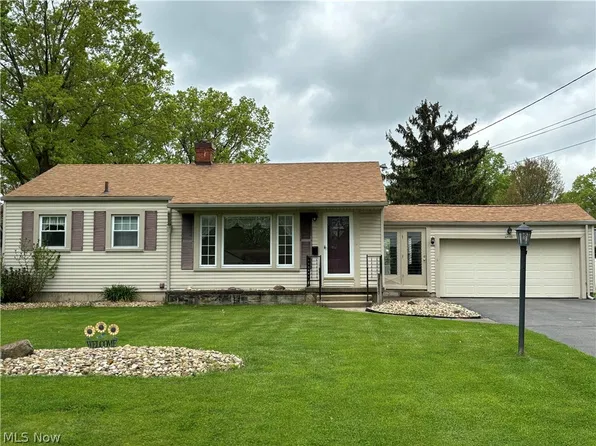 6940 Paxton Rd, Youngstown, OH 44512