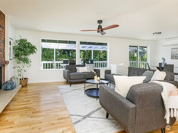 4th image of 5324 156th Drive NE