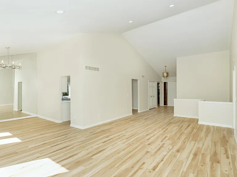 37743 Avon Ln — Photo 7