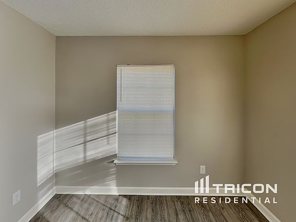 3rd image of 3641 Crowders View Dr
