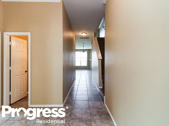 4th image of 2429 Galemeadow Dr
