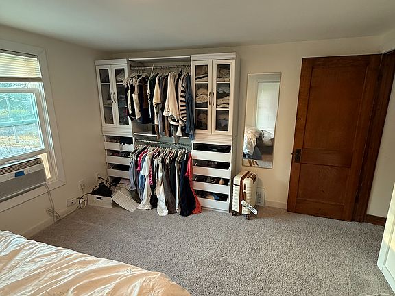 3rd image of 160 Woodside Ave NE APT 3