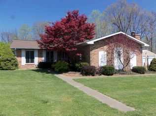 102 Woodhaven St, Odon, IN 47562