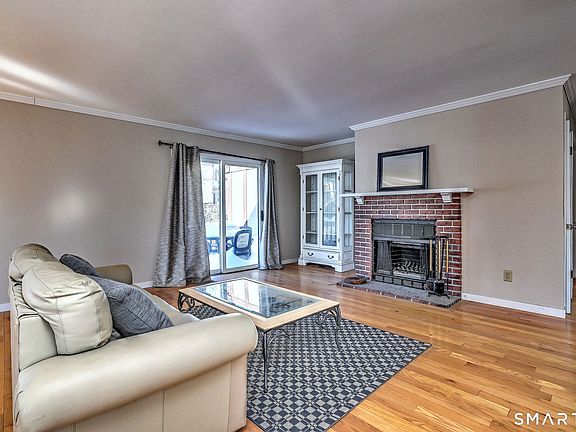 5th image of 690 Forest Road #761