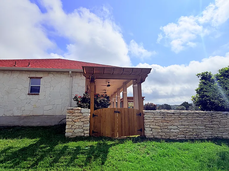 412 Shayla Ln — Photo 40