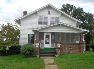 17 E Cumberland St, Martinsville, IL 62442