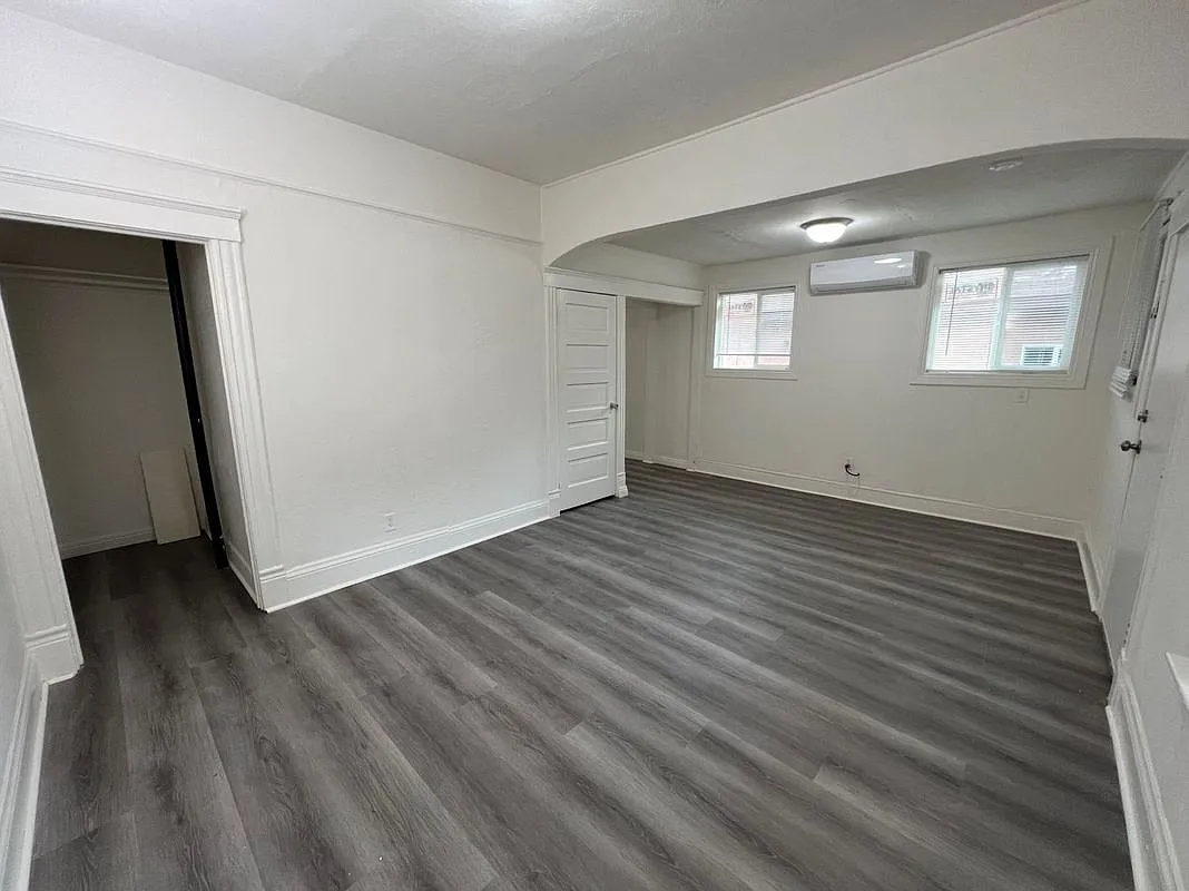 3630 Locust St — Photo 3