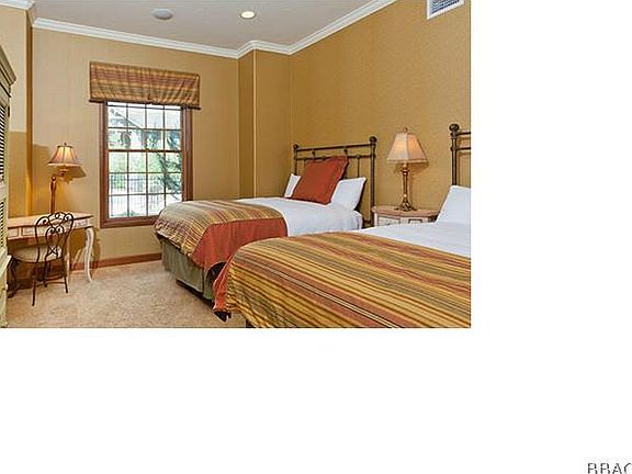 3rd image of 40671 Village Dr #15A
