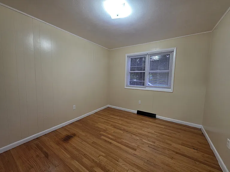 223 Fairfield St #2 — Photo 10