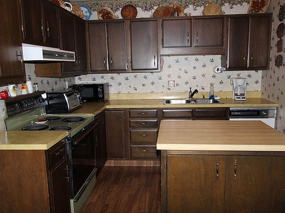 4th image of 1117 Salem Ln