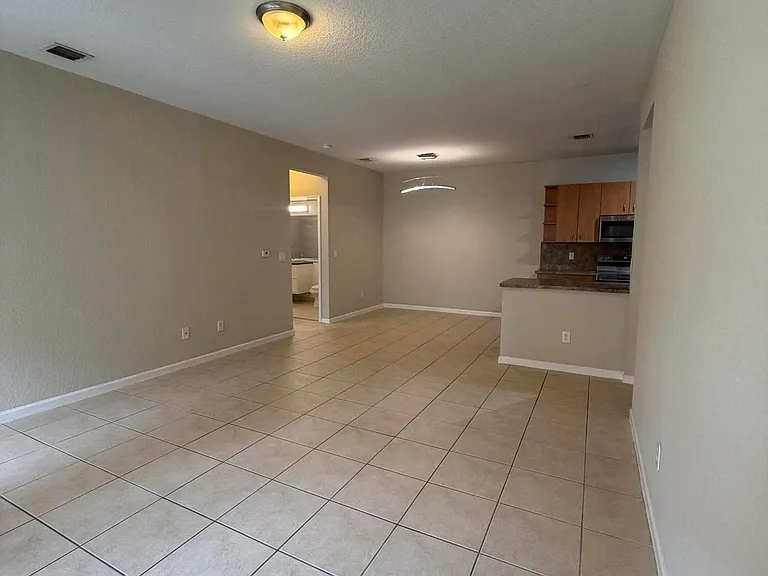 3553 Forest Hill Blvd #45 — Photo 3