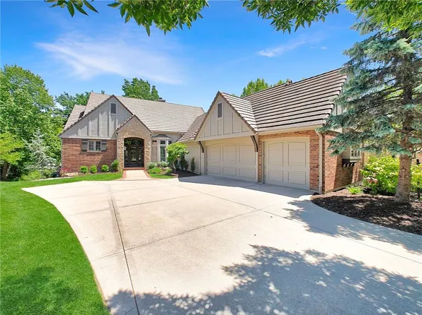 11349 Buena Vista St, Leawood, KS 66211