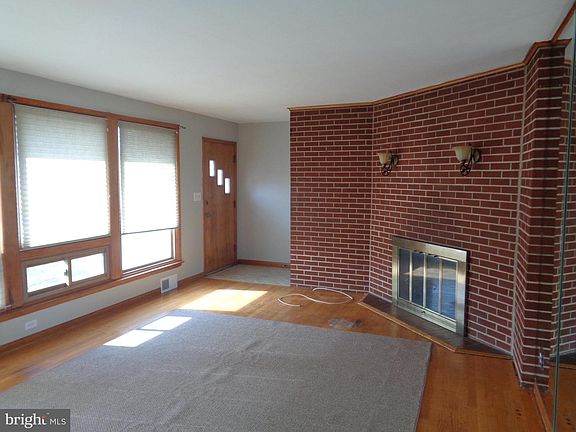 3rd image of 4412 Forge Rd