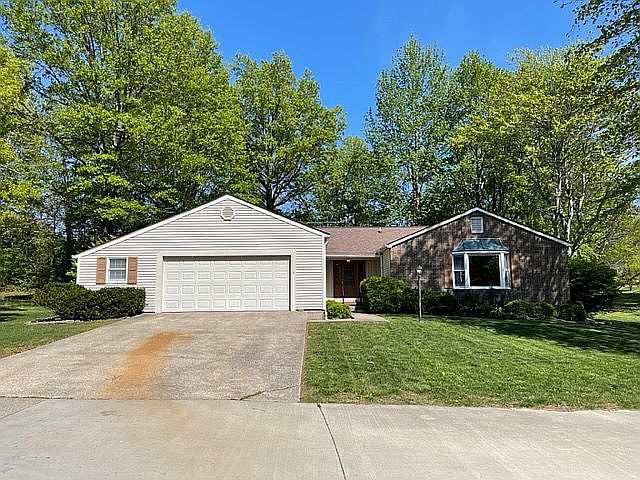 1st image of 14 Cherry Tree Pl