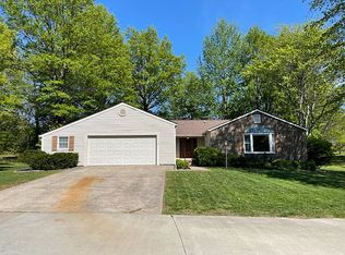 14 Cherry Tree Pl, Harrisburg, IL 62946