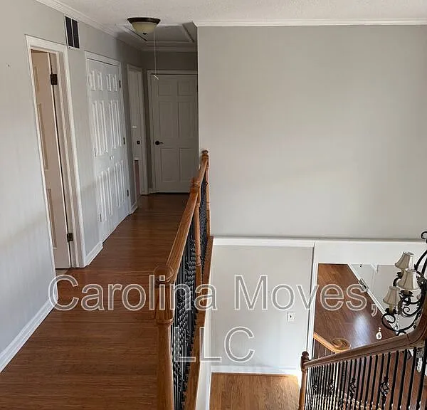 121 Chipwood Ln — Photo 18