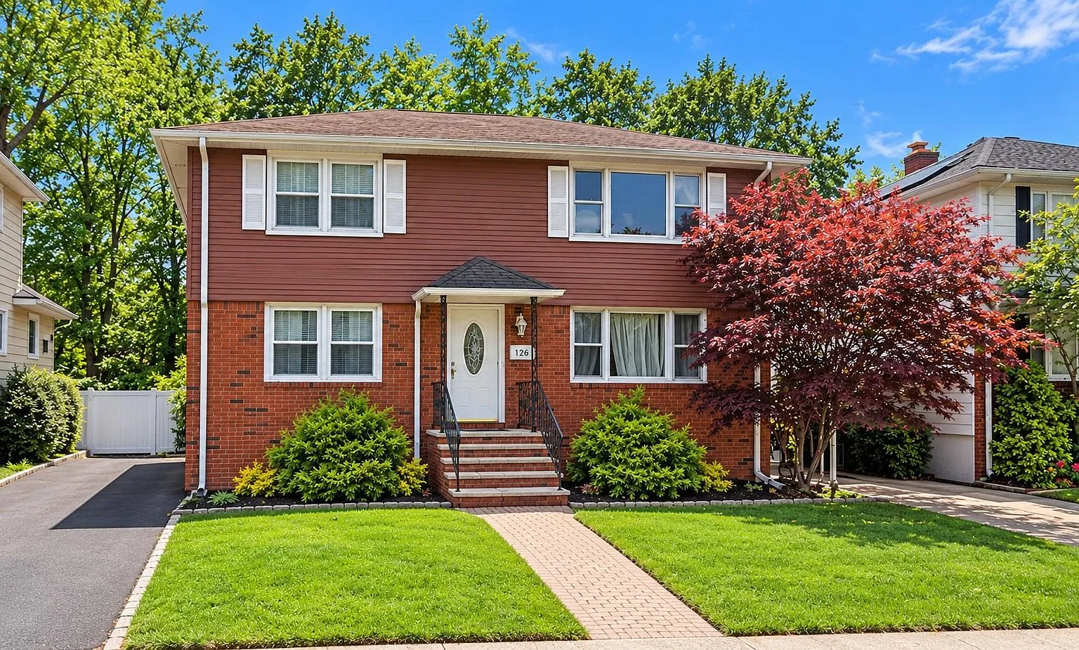2 bed, 1.0 bath, $2,400 — Photo 1