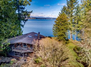 12169 Arrow Point Loop NE, Bainbridge Island, WA 98110