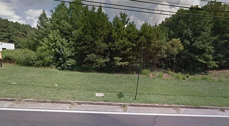 300 Cobb Pkwy N — Photo 4