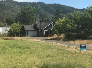 950 N Old Pacific Hwy, Myrtle Creek, OR 97457