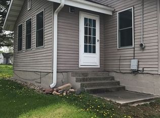 421 S League Rd, Colfax, IA 50054