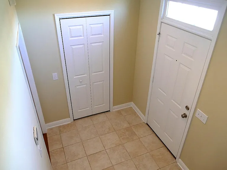 104 Mahler Ave — Photo 13
