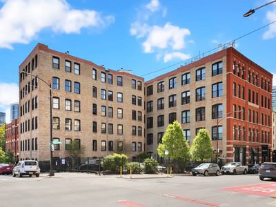 525 N Halsted St UNIT 300, Chicago, IL, 60642