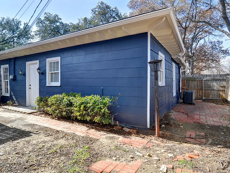 2409 Horne St — Photo 21