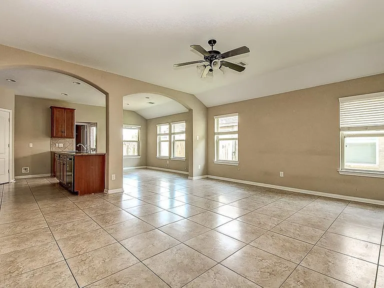27014 Henson Falls Dr — Photo 11