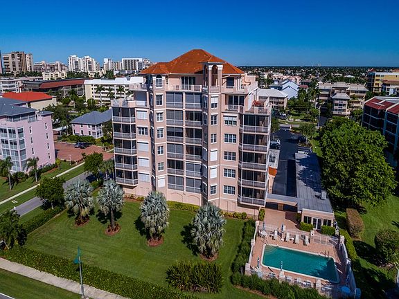 5th image of 1021 S Collier Blvd APT 401