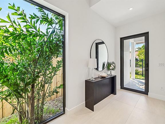 3rd image of 3163 Hibiscus St #3163