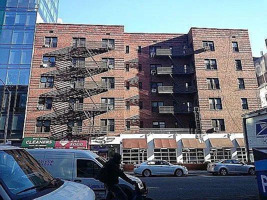 Rented by Compass | media 23