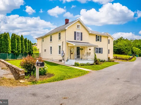 11 Mount Hebron Rd, Keedysville, MD 21756