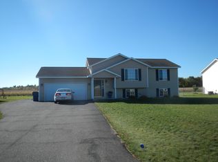 2563 Golden Eagle Rd, Kronenwetter, WI 54455