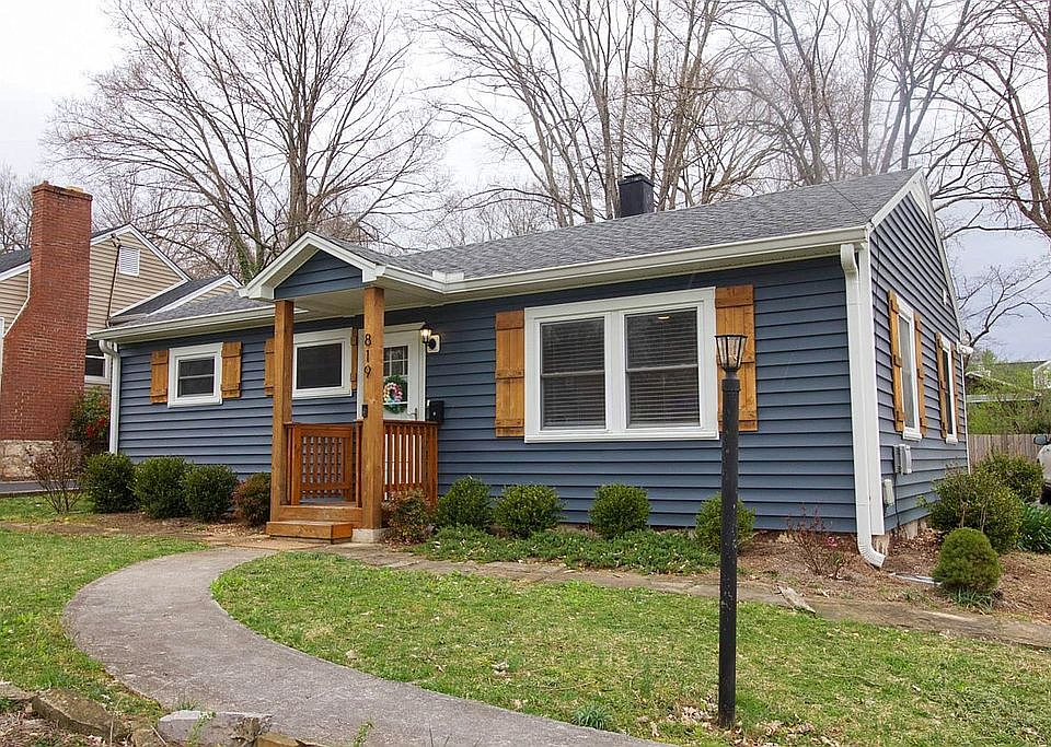 1st image of 819 Josephine St