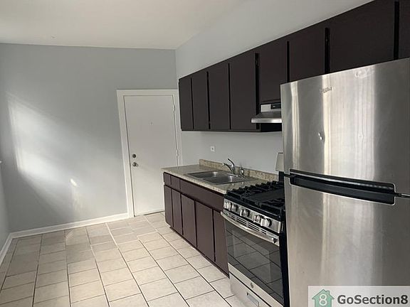 5th image of 6218 S Eberhart Ave
