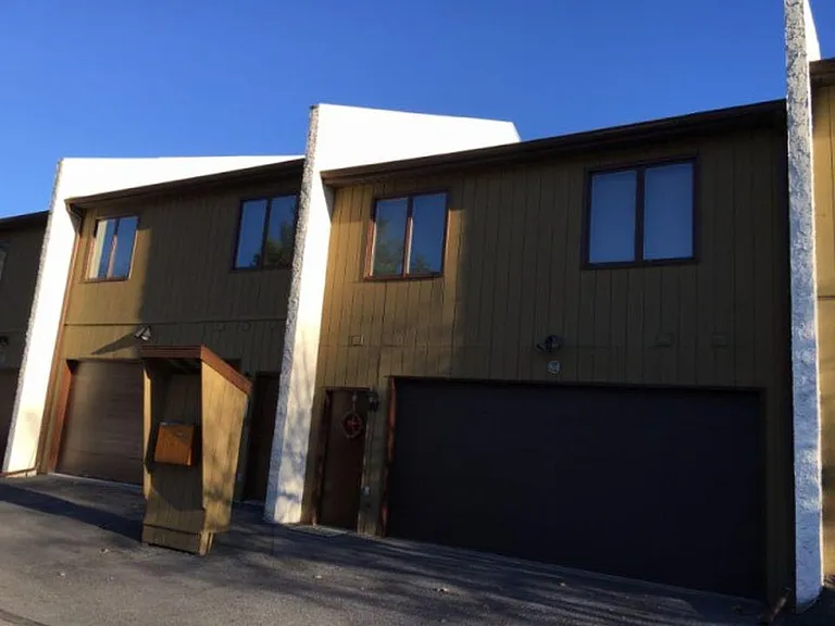 824 W Aaron Dr — Photo 5