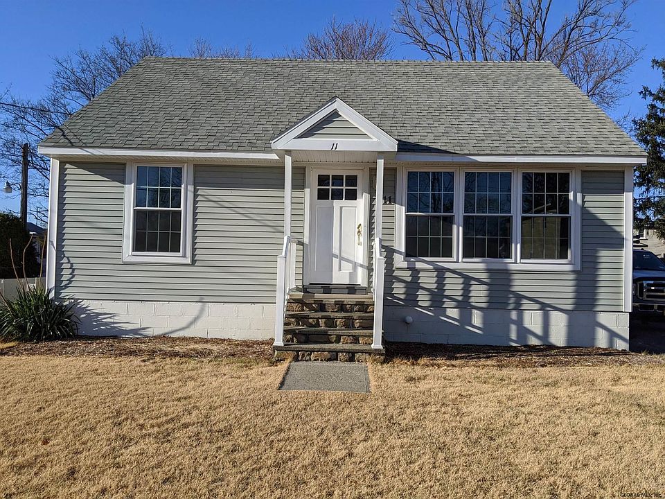 1st image of 11 Isbestor St