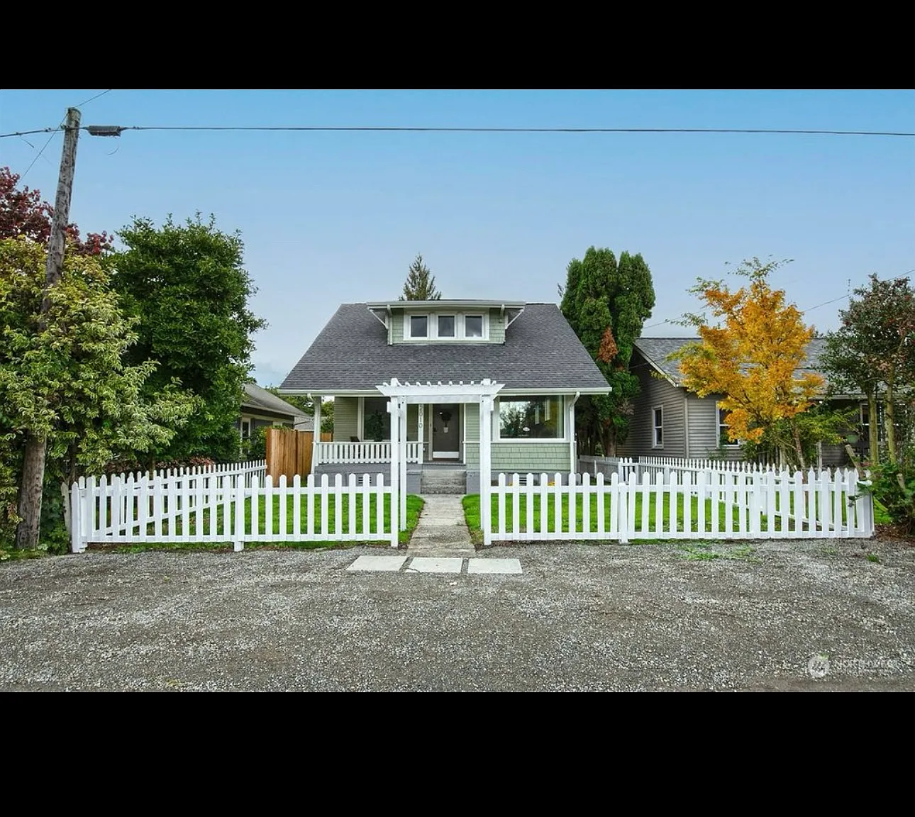 E Reitze St, Carnation — Photo 2