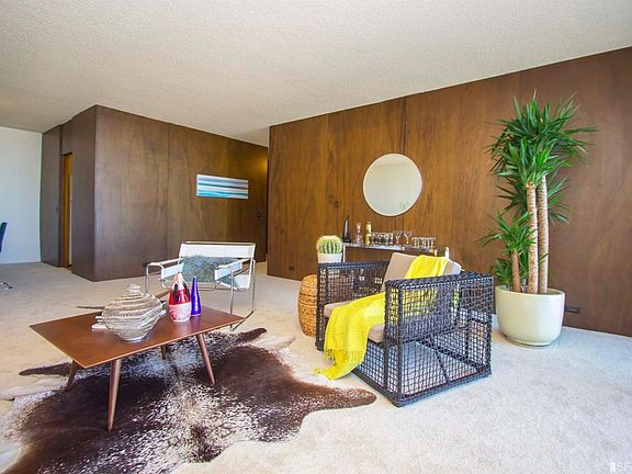 4th image of 999 Green St APT 905
