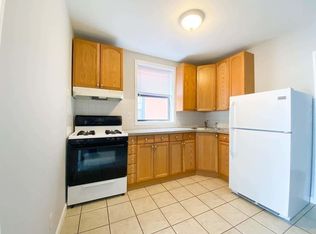 31-17 35th St #2, Astoria, NY 11106