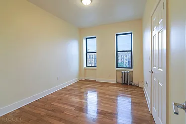 Rented by Hillel Realty Group