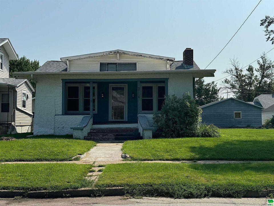 1st image of 2716 Rebecca St