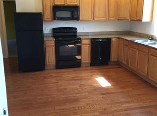 34 S Main St #E, Manheim, PA 17545