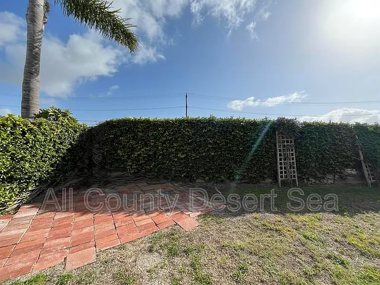 5832 Nordina Dr — Photo 19